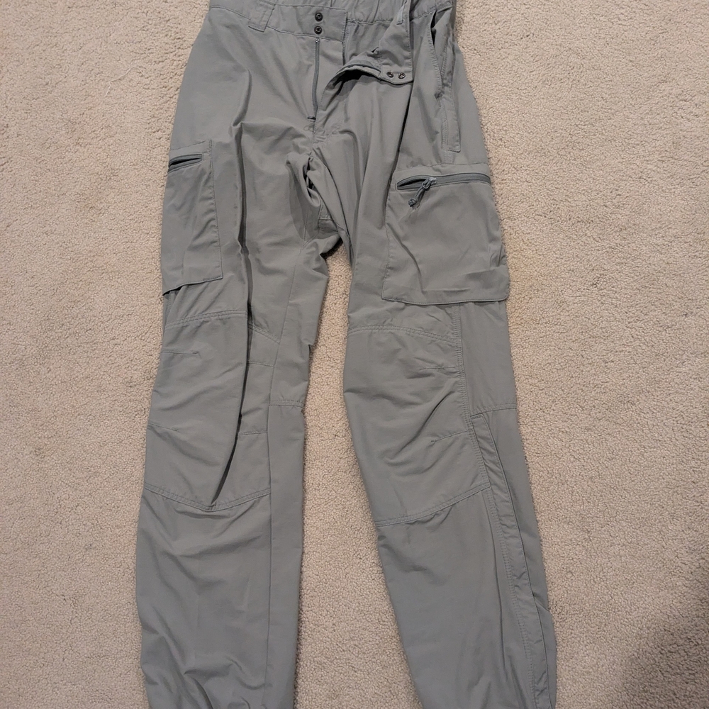 Men's Gray Cargo Pants